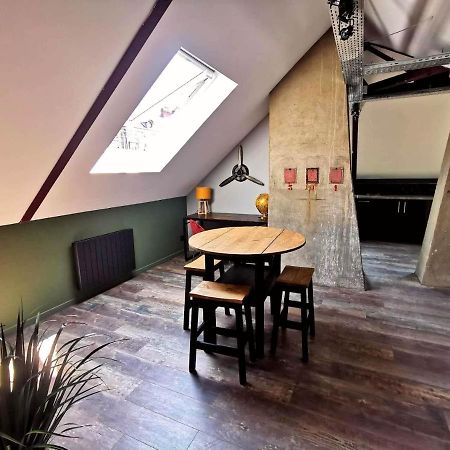 Logement Industriel & Atypique Ruan Exterior foto