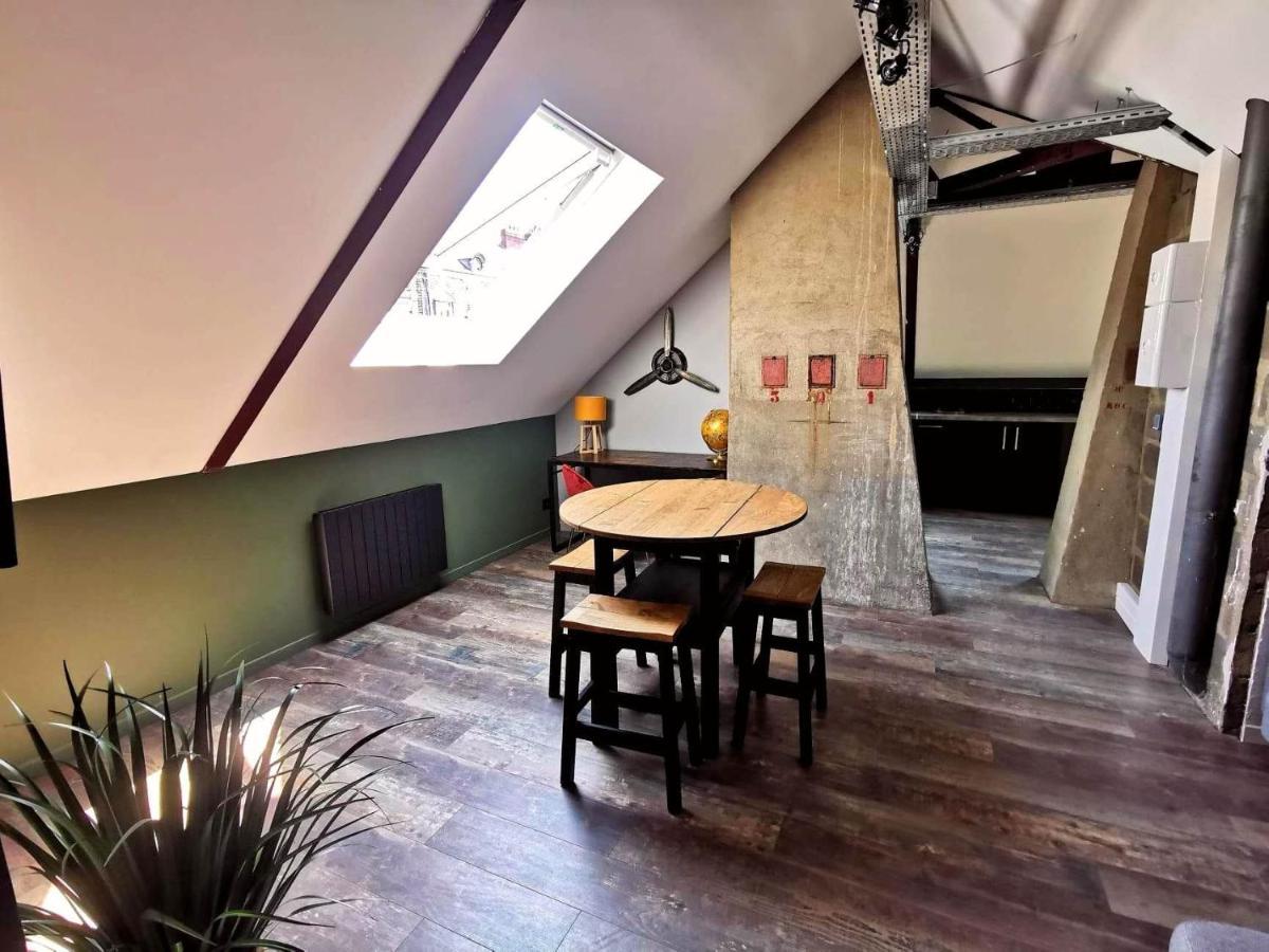 Logement Industriel & Atypique Ruan Exterior foto