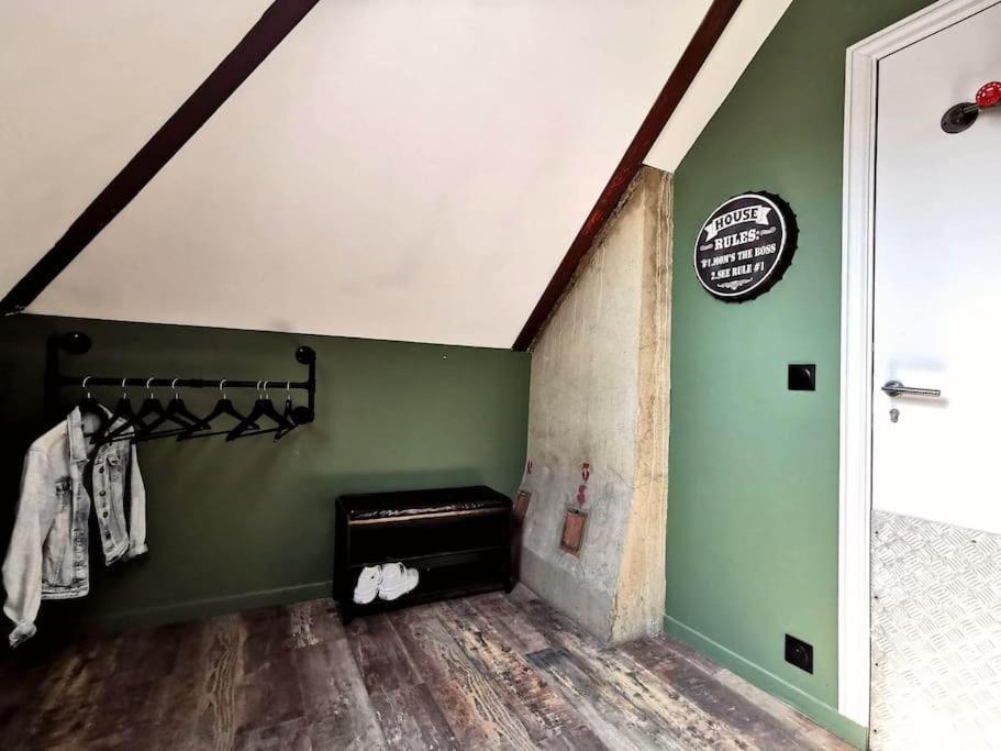 Logement Industriel & Atypique Ruan Exterior foto