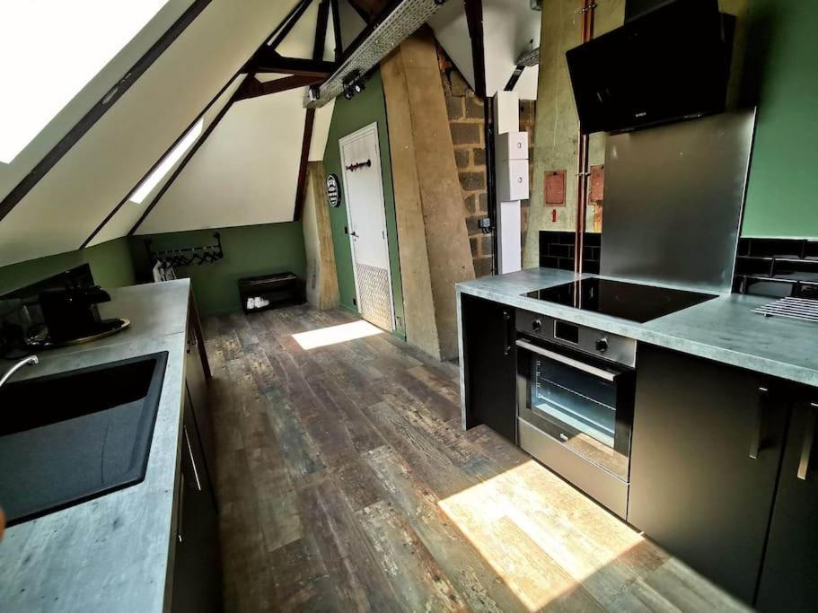 Logement Industriel & Atypique Ruan Exterior foto