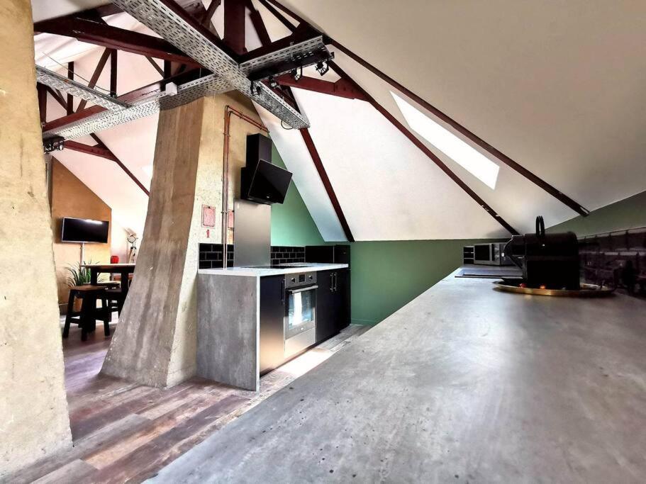 Logement Industriel & Atypique Ruan Exterior foto